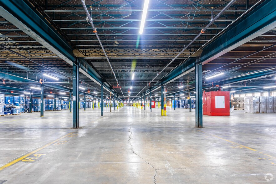 More Photos Of 200 Kelsey Ave, Ewing Warehouse For Lease