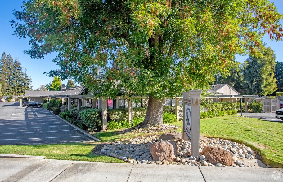 More Photos Of 851 Fremont Ave, Los Altos Medical For Lease