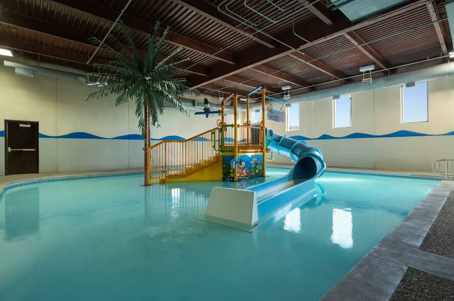 More Photos Of 2611 Old Red Trl NW, Mandan Hotel For Sale