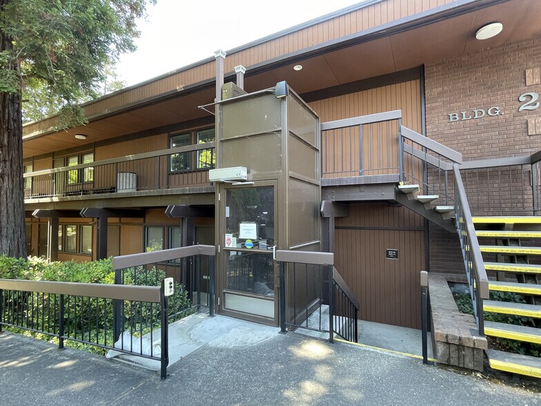 More Photos Of 130 La Casa Via, Walnut Creek Medical For Lease