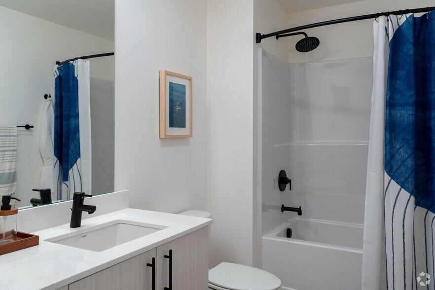 More Photos Of 492 NE 2nd St, Gresham Apartments For Lease