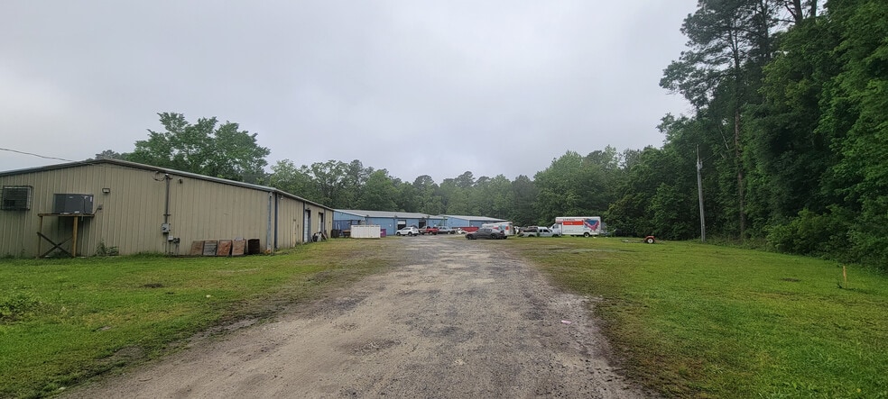 More Photos Of 1005 W 5th North St, Summerville Warehouse For Lease