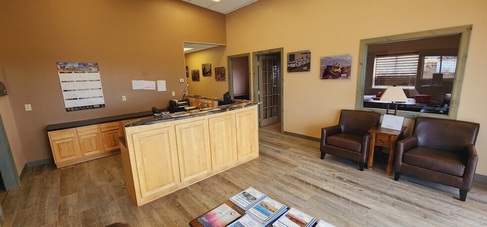 More Photos Of 860 35th Ave E, Dickinson Warehouse For Sale