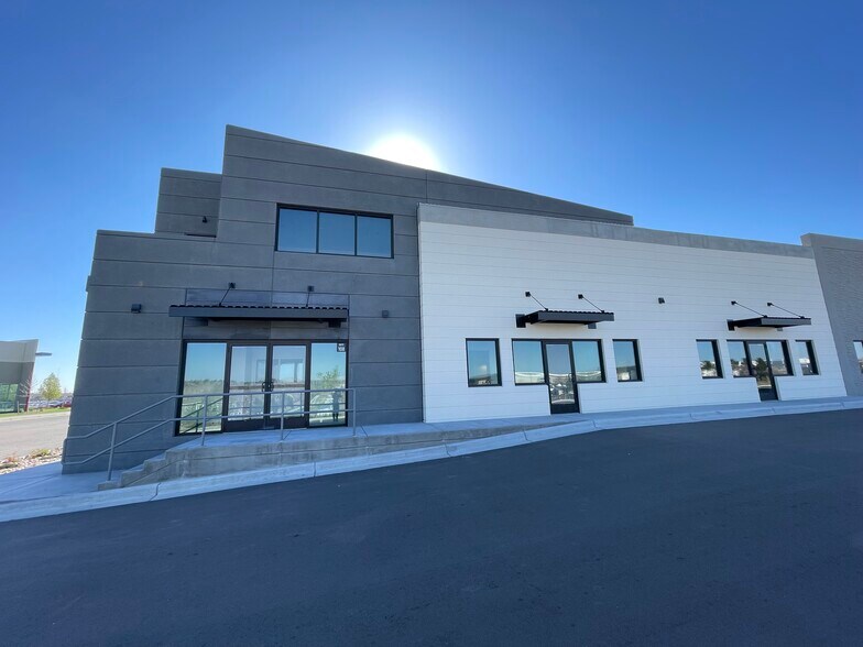 More Photos Of 6333 S Racine Cir, Centennial Light Distribution For Lease