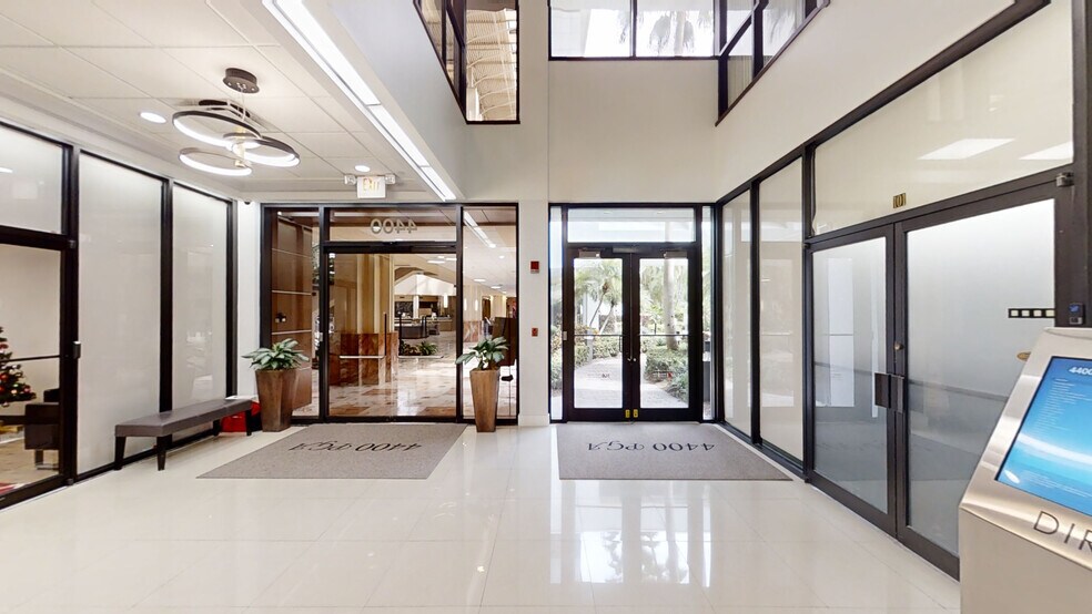 More Photos Of 4400 Pga Blvd, Palm Beach Gardens Office For Lease