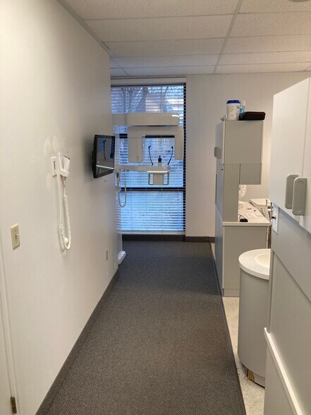 More Photos Of 9233 S Redwood Rd, West Jordan Medical For Lease