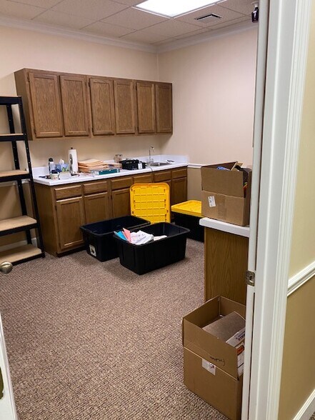 More Photos Of 659 Emory Valley Rd, Oak Ridge Office For Lease
