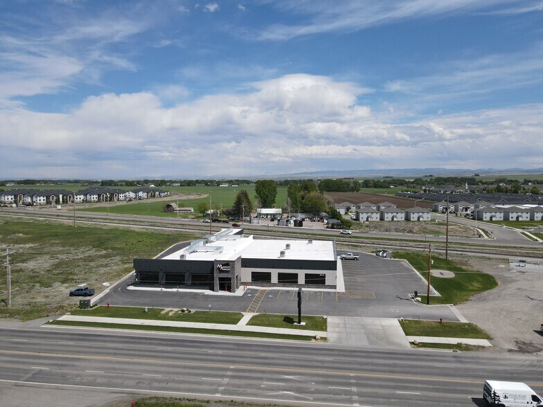 More Photos Of 870 N 2nd E, Rexburg General Retail For Lease