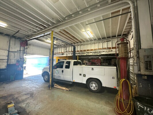 More Photos Of 1590 S McCall Rd, Englewood Auto Repair For Sale