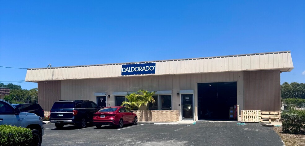 Primary Photo Of 4327 Arnold Ave, Naples Warehouse For Sale
