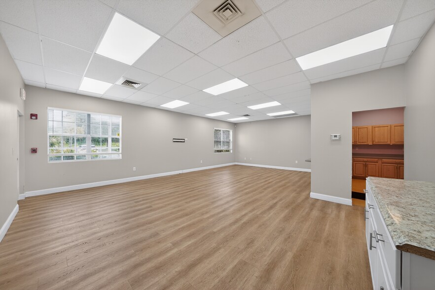 More Photos Of 3651 Virginia Ave, Fort Pierce Medical For Sale