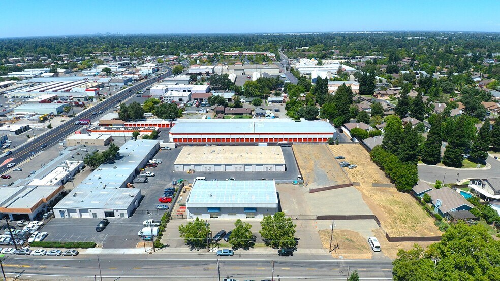 Primary Photo Of 4045 California Ave, Carmichael Warehouse For Lease