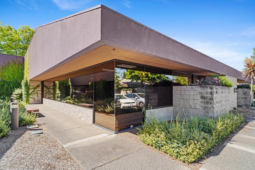 More Photos Of 1400 N Dutton Ave, Santa Rosa Medical For Sale