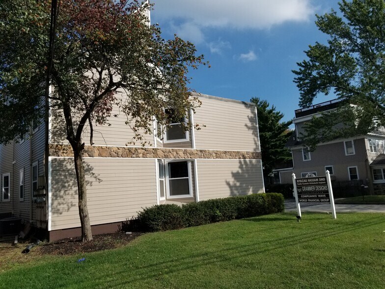 More Photos Of 241 Maple Ave, Red Bank Medical For Lease
