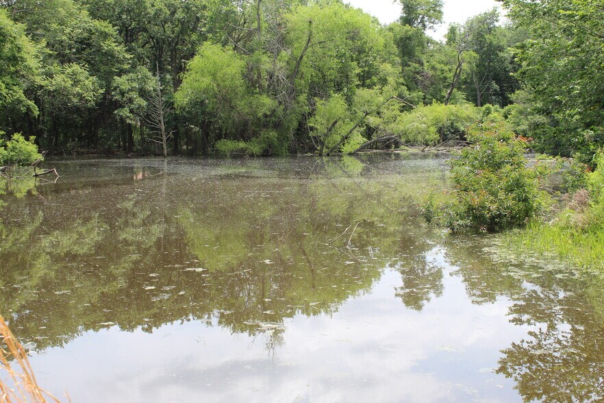 More Photos Of 16583 Bowling Ln, Terrell Multifamily For Sale