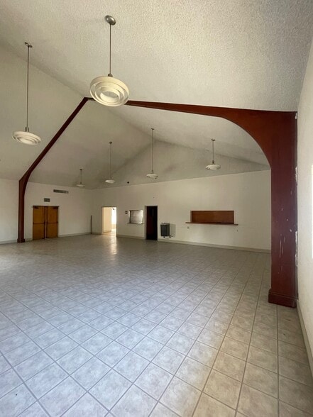 More Photos Of 7216 Valmont St, Tujunga Lodge Meeting Hall For Sale