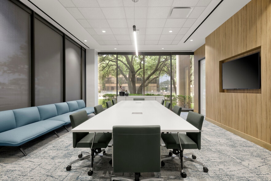 More Photos Of 7500 San Felipe St, Houston Office For Lease