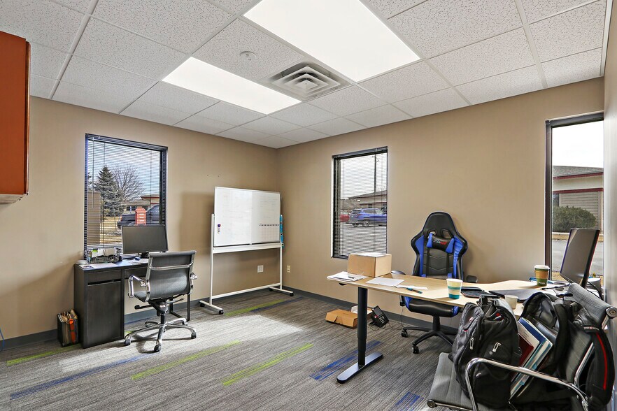 More Photos Of 1127 Prairie Dr, Racine Medical For Lease