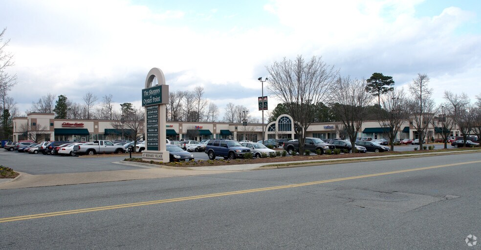 More Photos Of 607-639 Pilot House Dr, Newport News Unknown For Lease