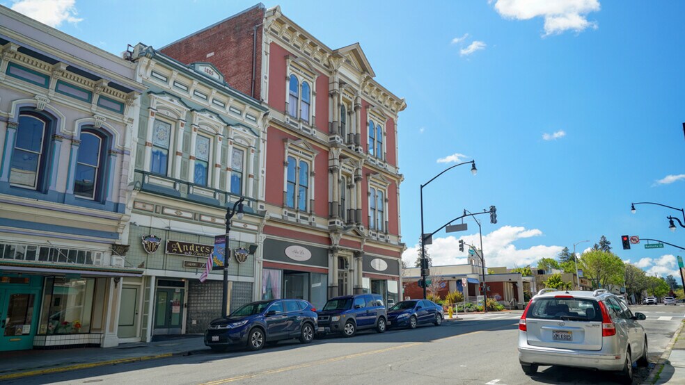 More Photos Of 25 Western Ave, Petaluma Storefront Retail Office For Sale