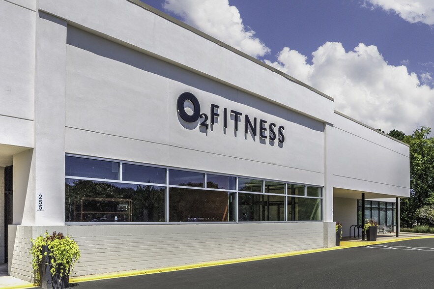 251229 S Elliott Rd, Chapel Hill, NC 27514 For Lease