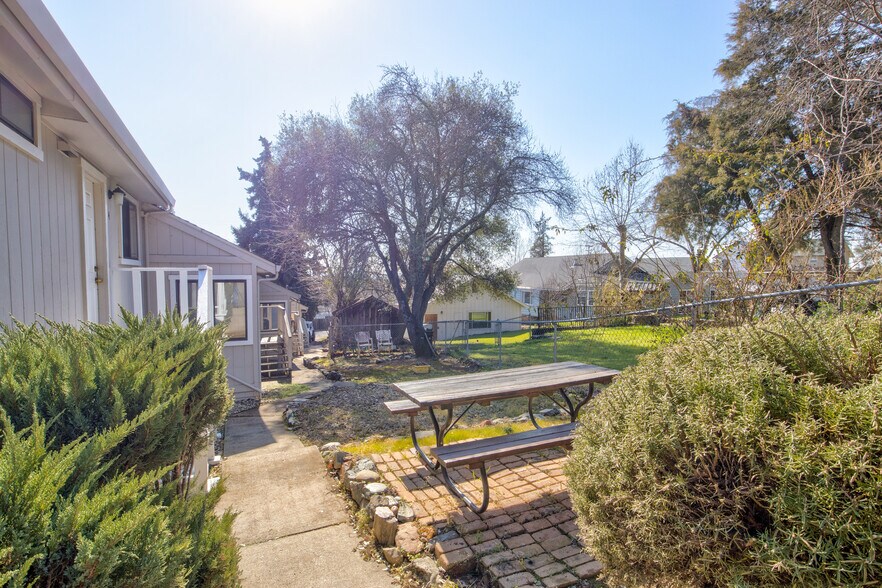 More Photos Of 9363 Landrum St, Plymouth Apartments For Sale