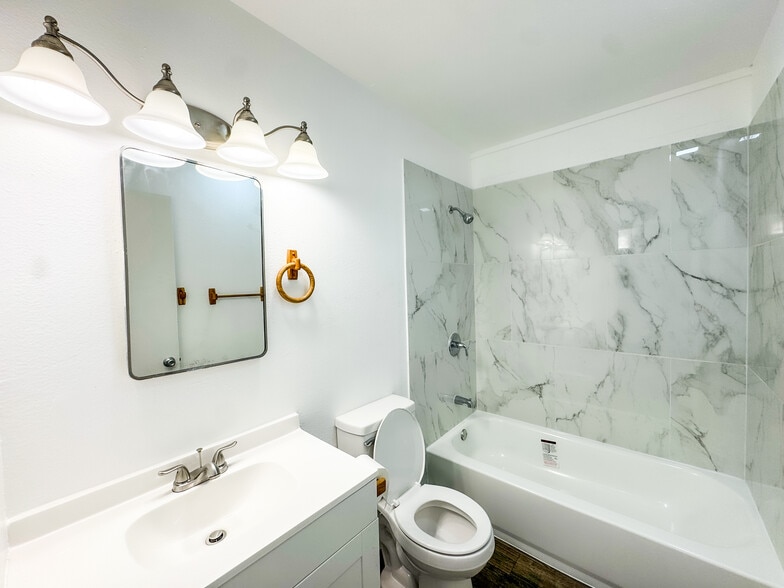 More Photos Of 5286 E Tropicana Ave, Las Vegas Apartments For Sale