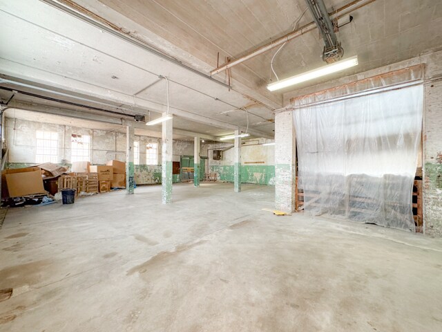 More Photos Of 200 W Grand Ave, Ponca City Warehouse For Sale