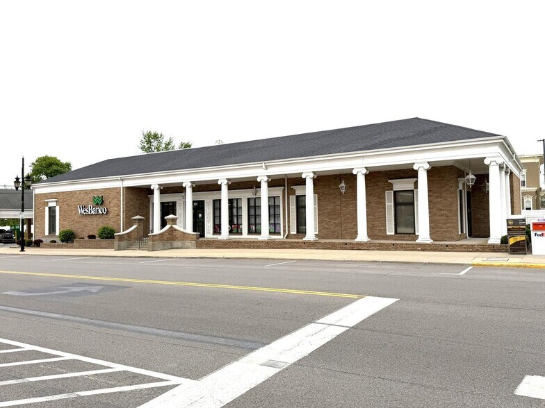 More Photos Of 625 Scott St, Napoleon Bank For Sale