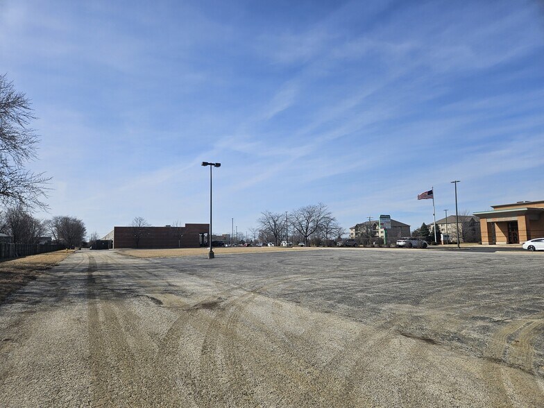 More Photos Of 14328 Pinewood Dr, Orland Park Land For Sale