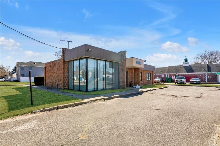 More Photos Of 1620 Front St, East Meadow Medical For Sale
