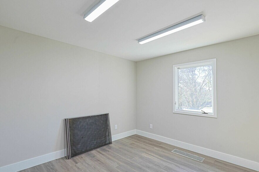 More Photos Of 1906 Warm Springs Rd, Columbus Medical For Sale