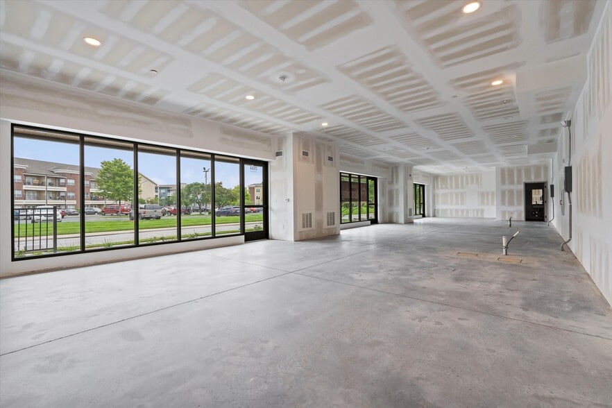 More Photos Of 2914-2924 Buchanan St, Kansas City Unknown For Lease