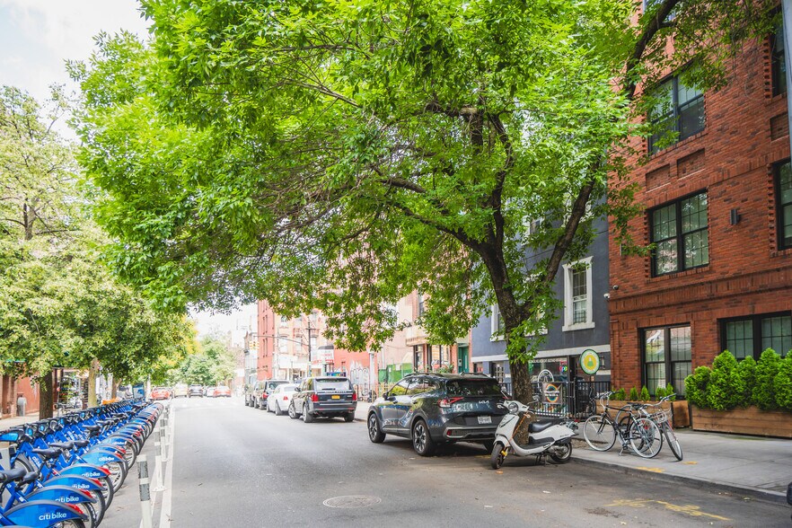 More Photos Of 128 India St, Brooklyn Storefront Retail Residential For Sale