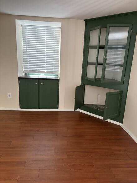 More Photos Of 5 Campbell Ln, Phoenixville Apartments For Sale