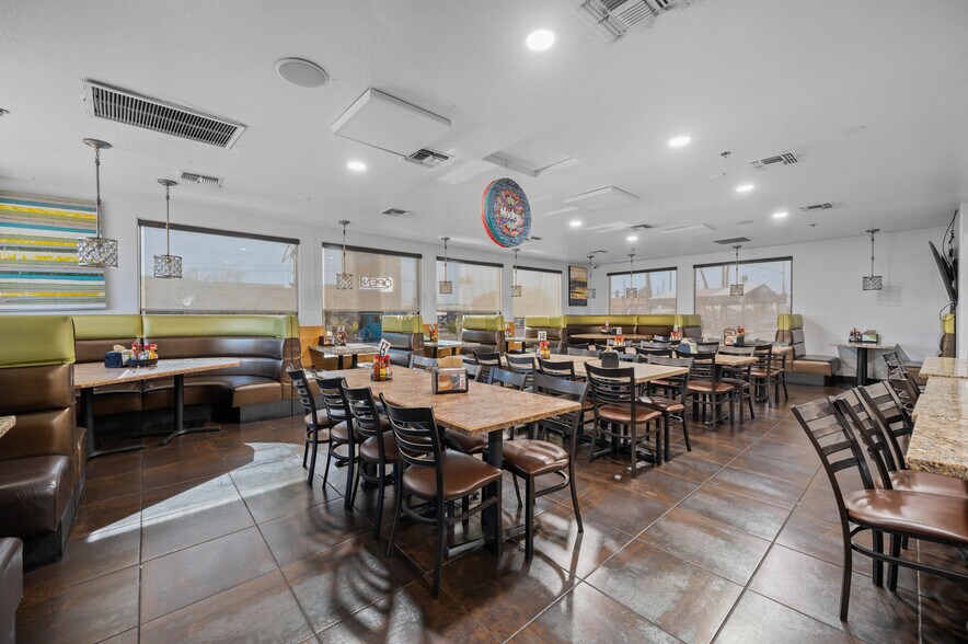 More Photos Of 5828 W Indian School Rd, Phoenix Restaurant For Sale