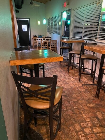 More Photos Of 5106 Old Bullard Rd, Tyler Restaurant For Lease