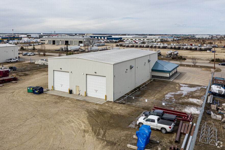 More Photos Of 7803 39th St, Leduc Manufacturing For Sale