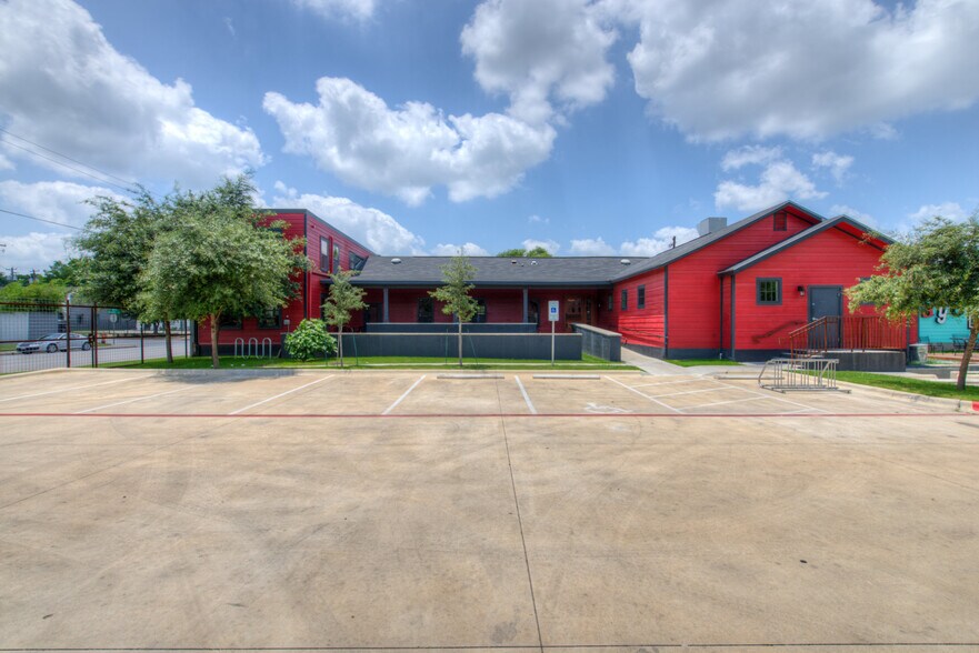 More Photos Of 1700 E 2nd St, Austin Land For Sale