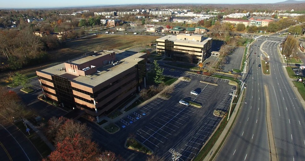 More Photos Of 12800 Middlebrook Rd, Germantown Medical For Sale