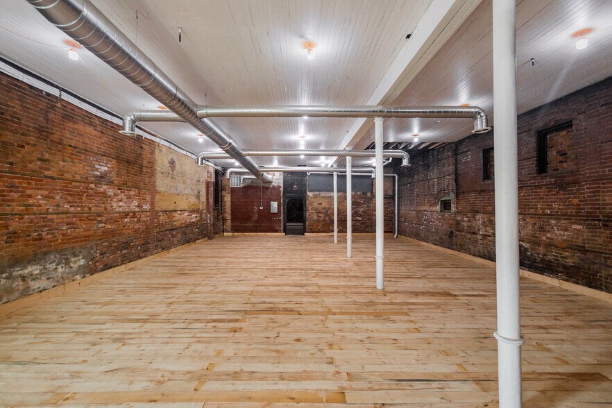 More Photos Of 1842-1846 Michigan Ave, Detroit Storefront Retail Office For Lease