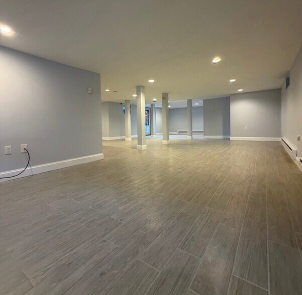 More Photos Of 3-5 E Foster St, Melrose Apartments For Lease