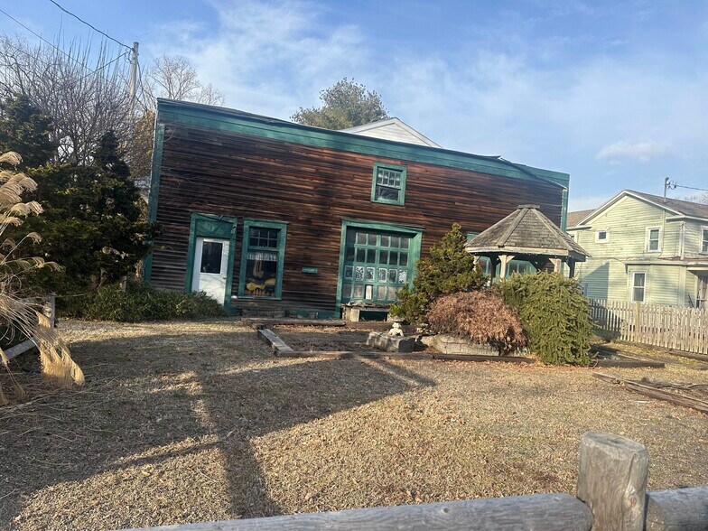 More Photos Of 1033 Kinderhook St, Valatie General Retail For Sale