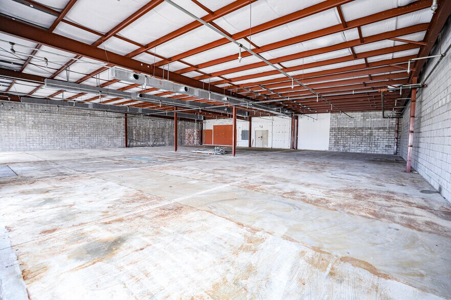 More Photos Of , Eddyville General Retail For Sale