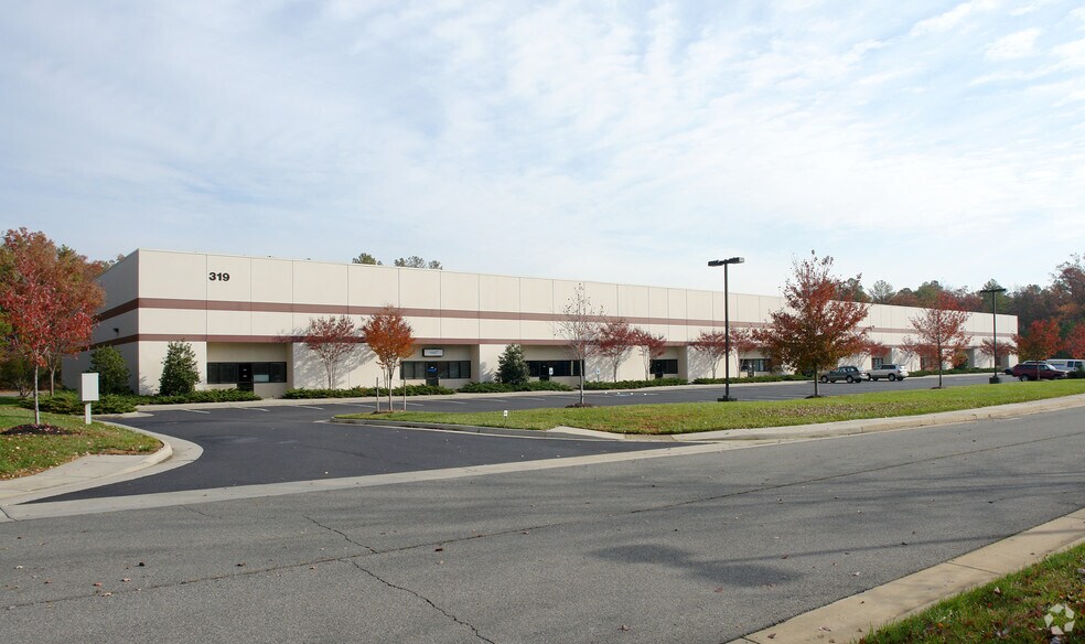 More Photos Of 319 Business Ln, Ashland Light Distribution For Lease