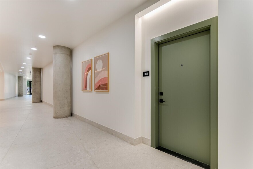 More Photos Of 2209 S First St, Austin Apartments For Sale