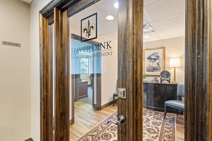 More Photos Of 440 W Centre Ave, Portage Office For Sale