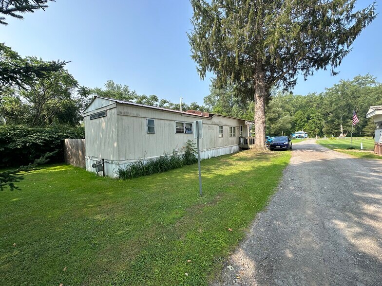 More Photos Of 8114 State Rd, Colden Manufactured Housing Mobile Home Park For Sale