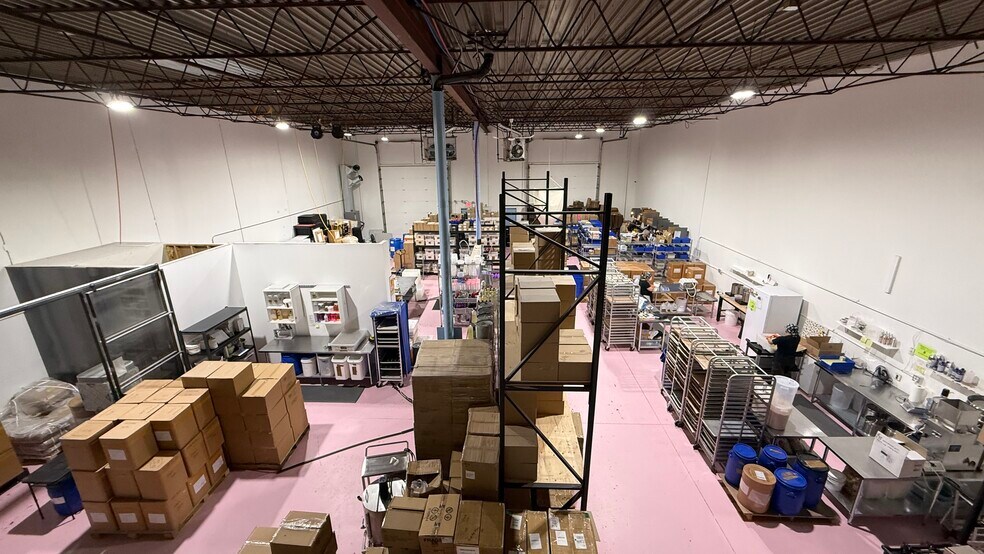 More Photos Of 9803-9805 47 Ave NW, Edmonton Warehouse For Lease