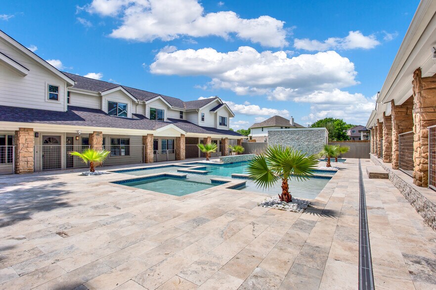 More Photos Of 12455 Melville Dr, Montgomery Apartments For Sale